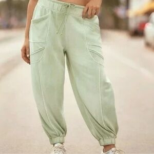 Anthro Daily Practice Beachy Slouchy Joggers Mint SZ L